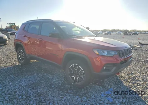 2026 Jeep Compass Trailhawk z USA, uszkodzony, nr VIN 3C4NJDDN7TT177748